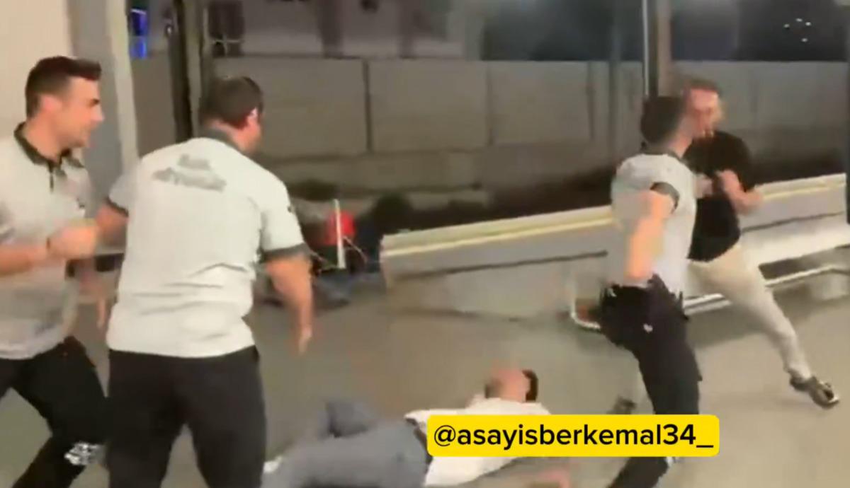 Güvenlikçi bir yumrukla yere serdi, temizlikçinin tokadı olay oldu 2