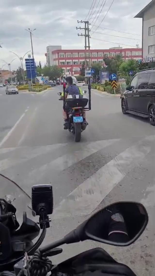 Kocaeli’de kimliğini kaybeden öğrenciyi sınava polis yetiştirdi 1