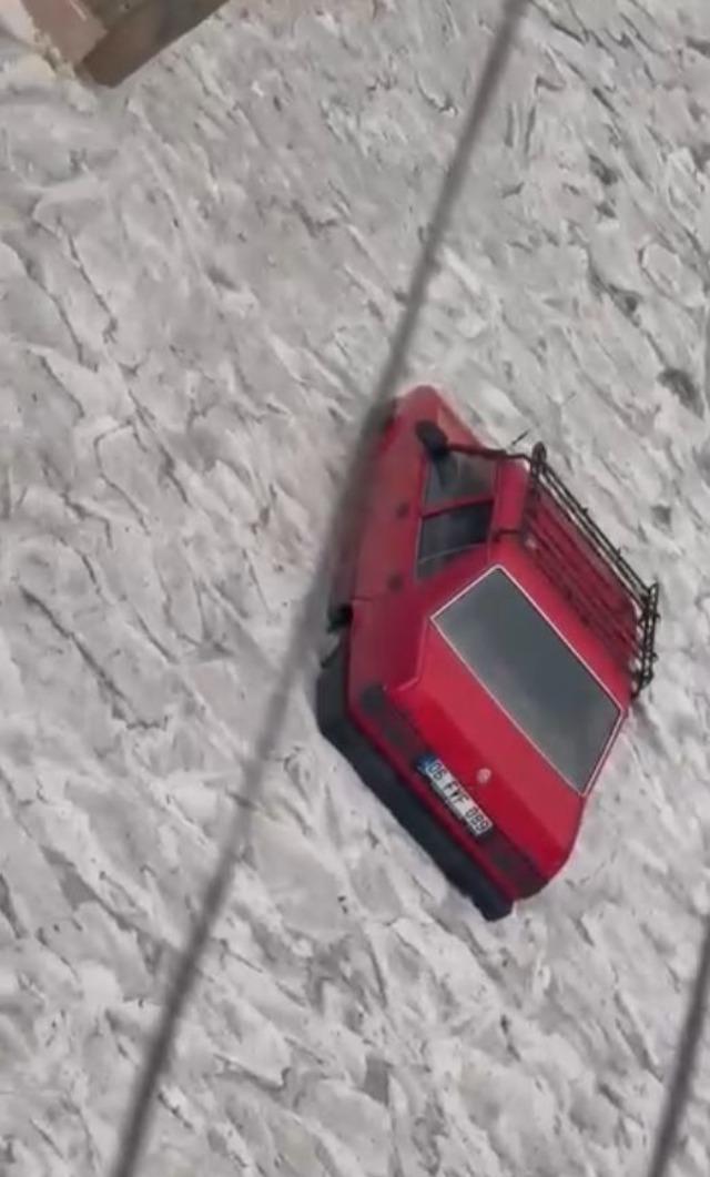 Ankara da dolu ve sağanak yağış etkili oldu 2