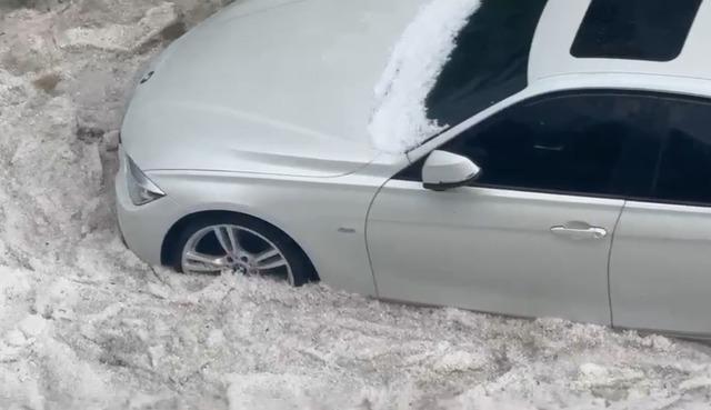 Ankara da dolu ve sağanak yağış etkili oldu 1