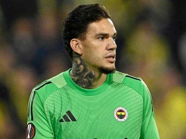 Fenerbah&ccedil;e'de Ederson'dan s&uuml;rpriz karar! Taraftarla bozuşmuştu