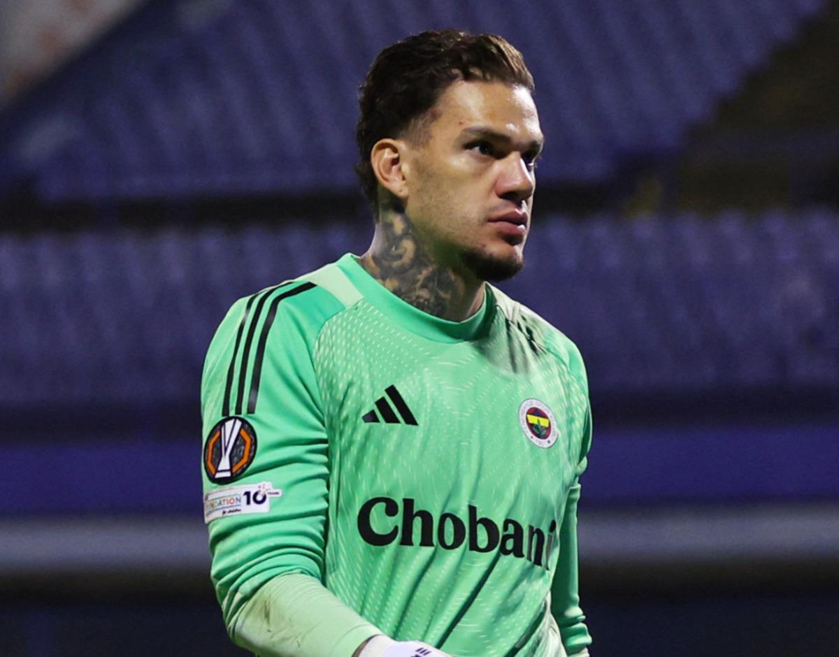 Fenerbahçe de Ederson dan sürpriz karar! Taraftarla bozuşmuştu 2