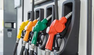 Petrol fiyatları d&uuml;şt&uuml;, akaryakıta dev indirim geliyor! İşte yakıt indiriminin pompaya yansıyacağı tarih