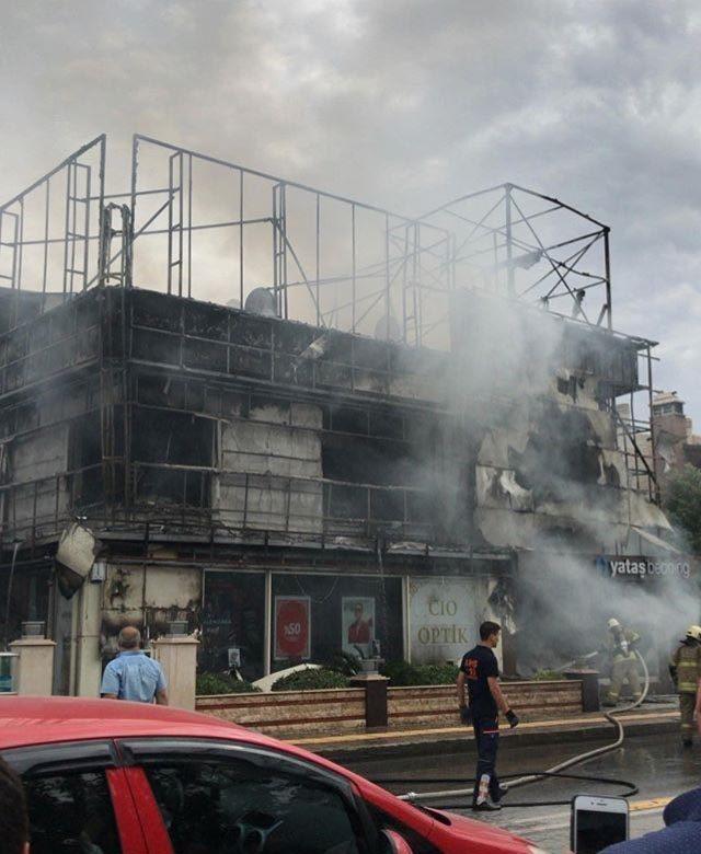 İzmir'de korkutan yangın