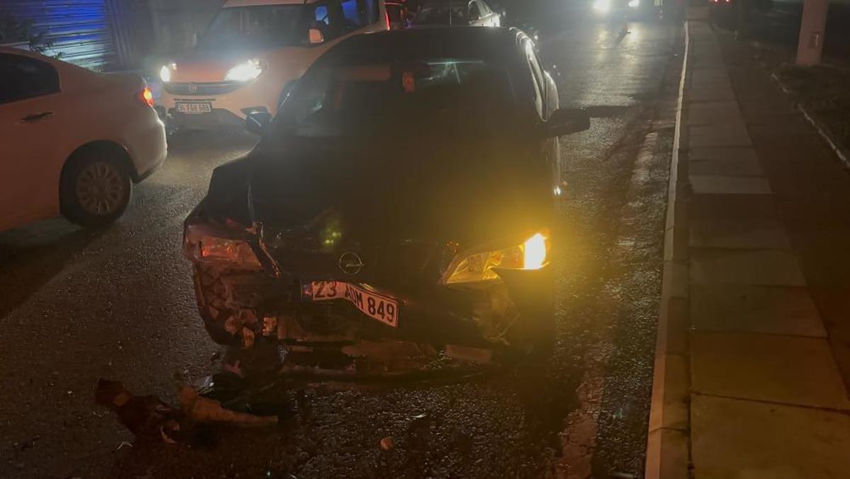 Elazığ da zincirleme trafik kazası: 3 yaralı 2