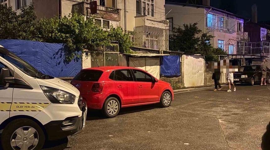 Kayseri&rsquo;de husumetlilerin hedefi olan 2 katlı ev kurşunlandı