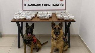 Hakkari’de 21 kilo 650 gram toz esrar ele geçirildi