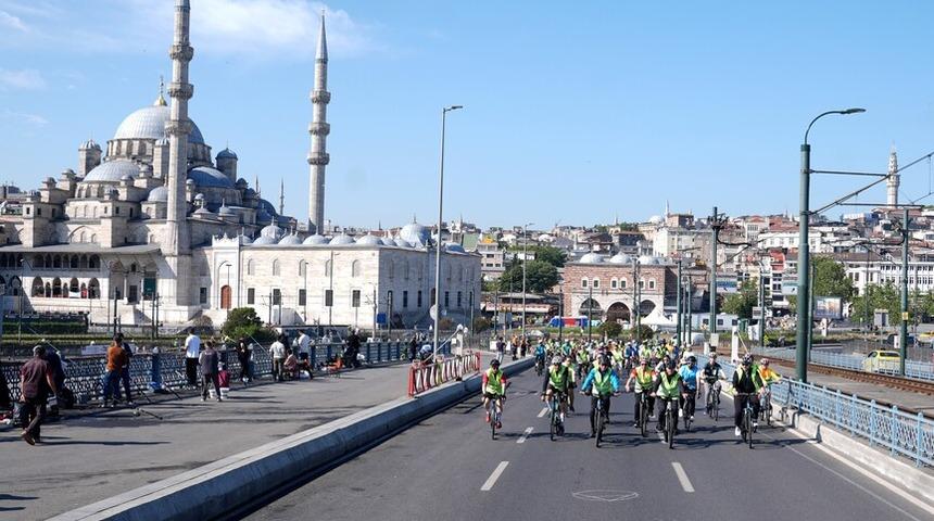 İstanbullular dikkat: 3 il&ccedil;ede bu yollar trafiğe kapatılacak
