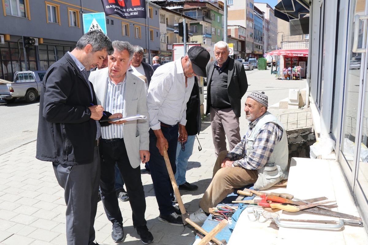 Kaldırımda satışa çıkardı, iş insanı satın aldı 2