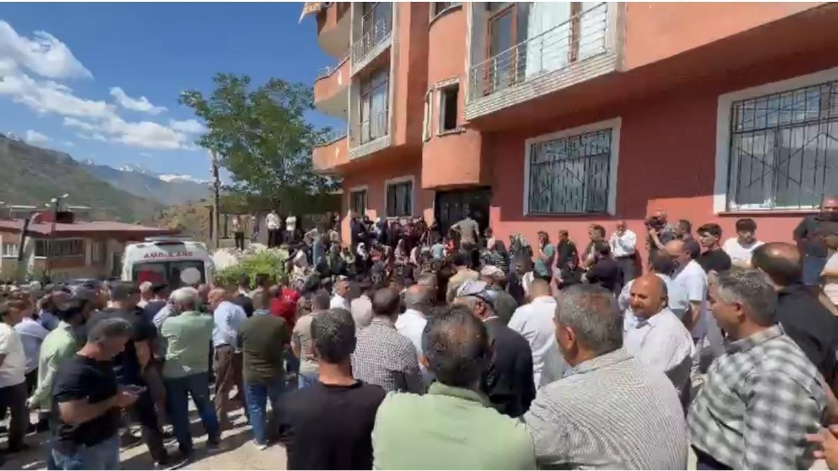 Son dakika | Damattan katliam! Kayınpederinin evini basıp 4 kişiyi öldürdü 3