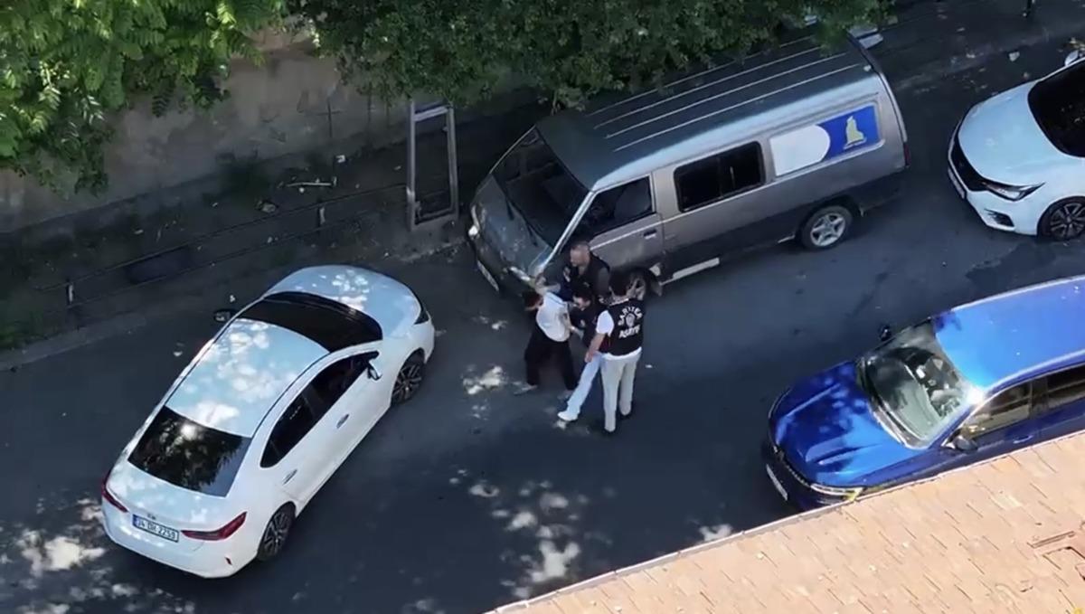 &Ccedil;ocuk hırsızlar &ccedil;aldıkları minib&uuml;sle İstanbul tutu yaptı! Polis havadan takiple yakaladı 4
