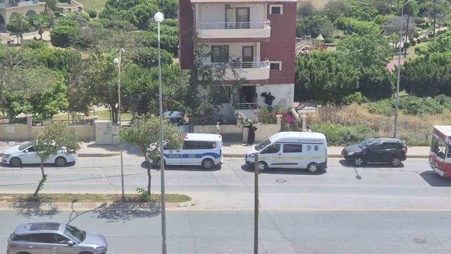 Merdivenden düşen yaşlı adam hayatını kaybetti