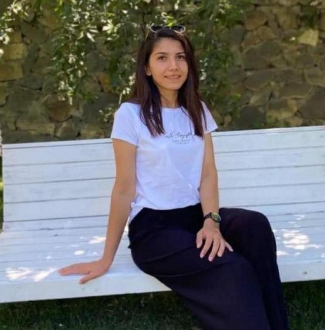Reklam panosu üzerine devrilince hayatını kaybetmişti! 8 belediye görevlisi hakkında harekete geçildi 1