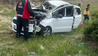 Sivas&rsquo;ta takla atan otomobilde 5 kişi yaralandı