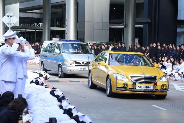 Tayland Prensesi son yolculuğuna uğurlandı 7