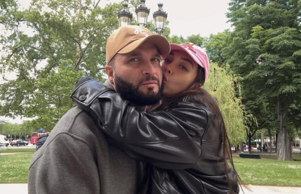 Berkay ın eşi Özlem Ada Şahin in tatil kareleri gündem oldu! Otel değil ev 1