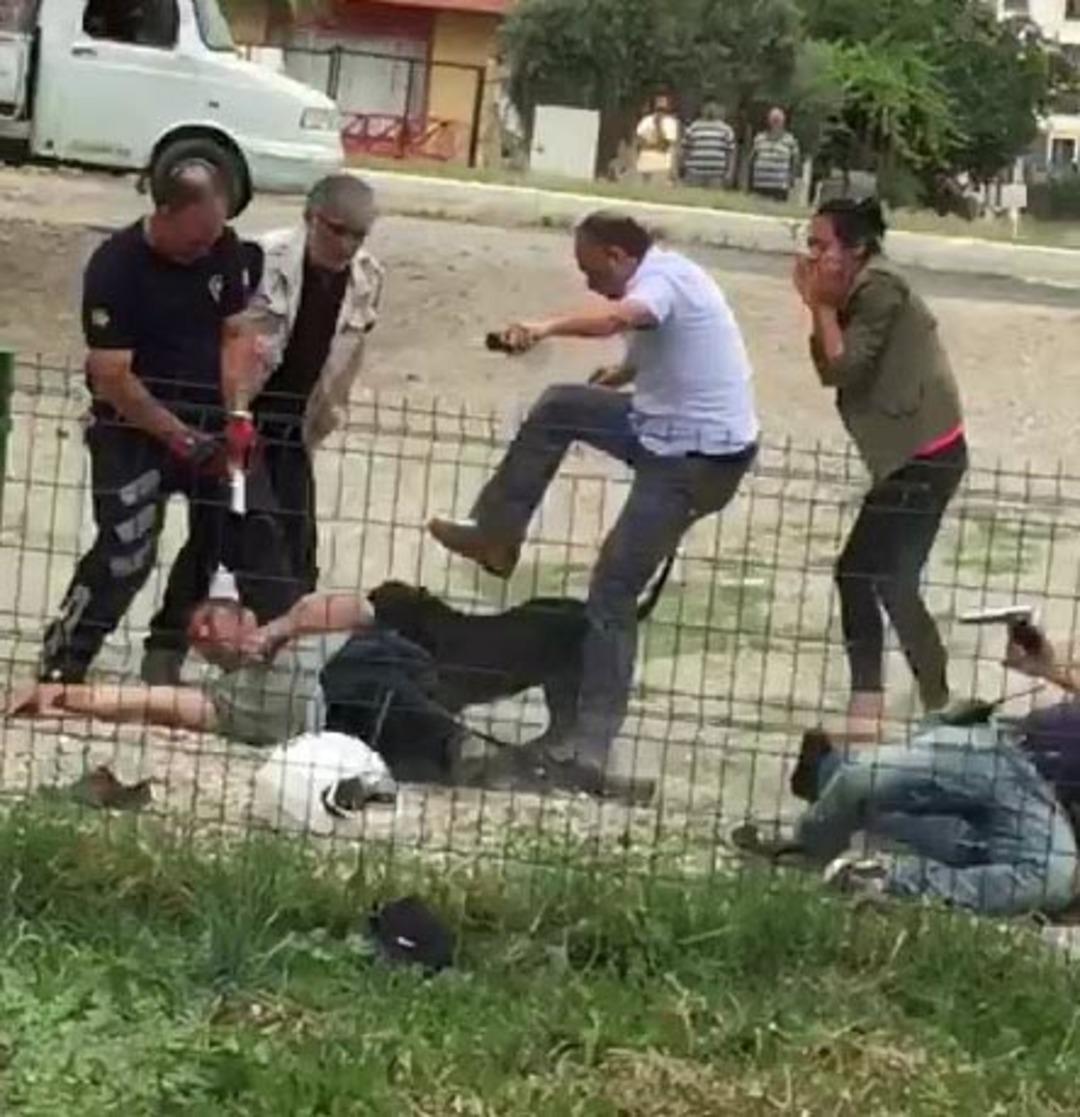 Pitbull dehşeti! Sahibi &uuml;zerinde saldı ortalık kan g&ouml;l&uuml;ne d&ouml;nd&uuml;