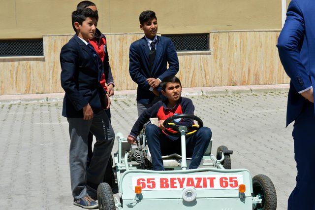 8'inci sınıf öğrencisi, Go-kart aracı yaptı