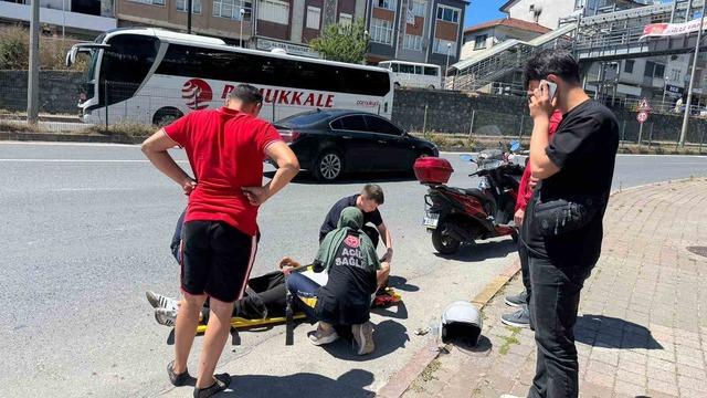 Alaplı&rsquo;da motosiklet kazası: 1 kişi yaralandı 1