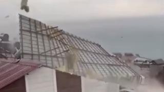Bitlis’te dolu ve fırtına