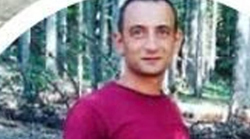 Tamir etmek istediği aracının altında kalan şahıs hayatını kaybetti