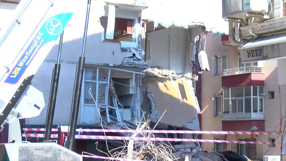 İstanbul Güngören'de 2 apartman tahliye edildi