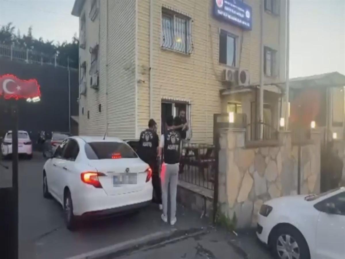 Sarıyer de husumetlisini silahla yaralayan ş&uuml;pheli, saldırı anını cep telefonuyla kaydetti 2
