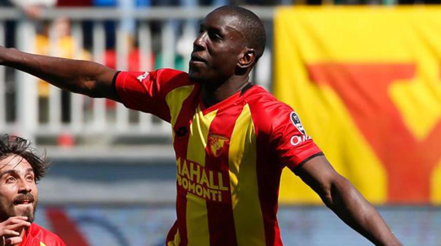 Beşiktaş'ta Demba Ba çıkmazı