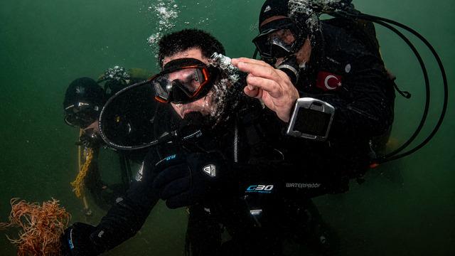 Bakan Kurum İzmit Körfezi'ne daldı! 'Deniz nefes almaya başladı' diyerek duyurdu: 'Fethiye Körfezi...'