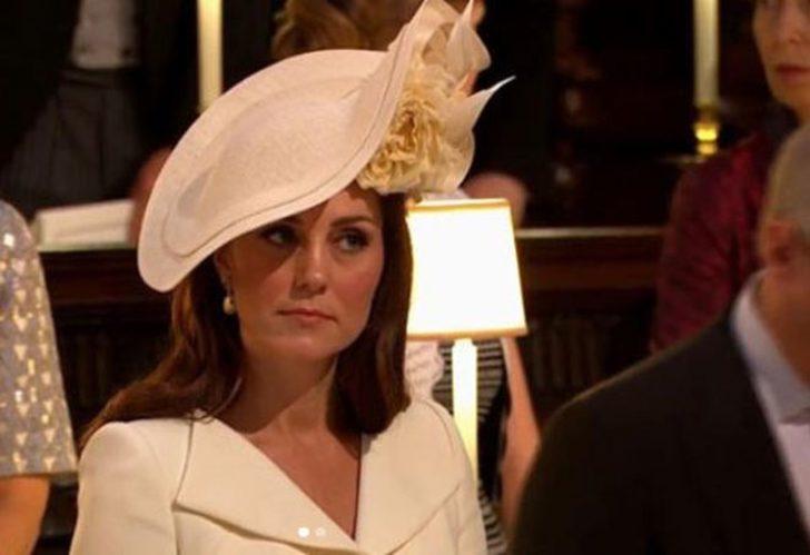 Kate Middleton düğüne eski elbisesiyle gitti  G3