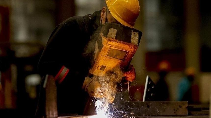 &Uuml;cretli &ccedil;alışan sayısı nisanda yıllık y&uuml;zde 2 arttı