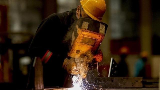 Ücretli çalışan sayısı nisanda yıllık yüzde 2 arttı
