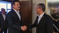 Erkan Ba�'tan �zg�r �zel'e teklif: CHP'den ihra�lar T�P'e