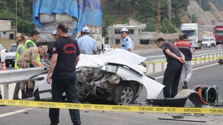 Kahramanmaraş'ta dehşete düşüren kaza! İkiye bölünen araç 3 kadına mezar oldu!