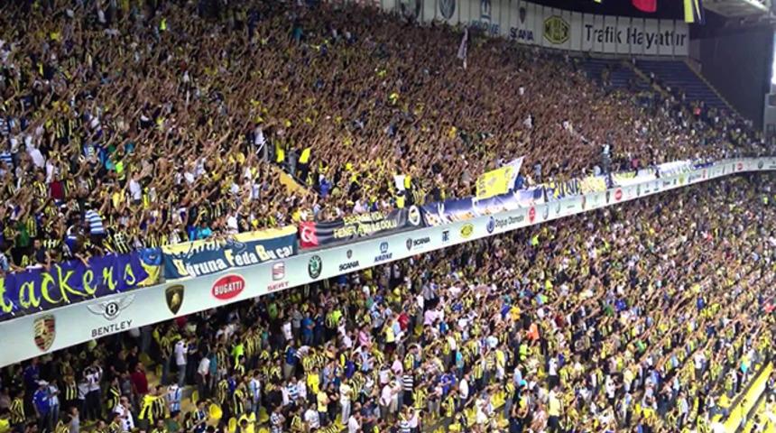 Fenerbah&ccedil;e taraftarından 'Ali Ko&ccedil; başkan, Fenerbah&ccedil;e şampiyon' tezah&uuml;ratı!