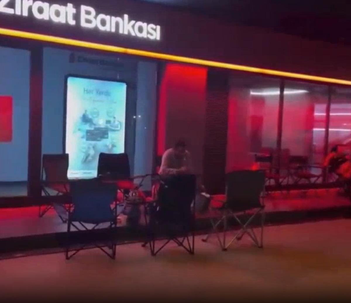 Kamp sandalyesi alıp bankaya koştular: TOKİ konut satışı başladı 5
