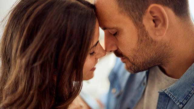Psikologlar açıkladı: Gerçek sevgiyi gösteren 5 gizli işaret