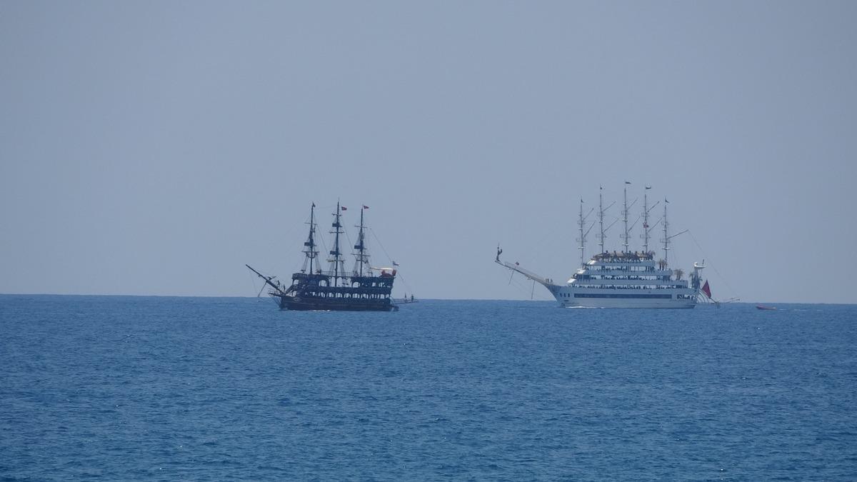 Alanya sahillerinde yaz sıcaklığı başladı 4