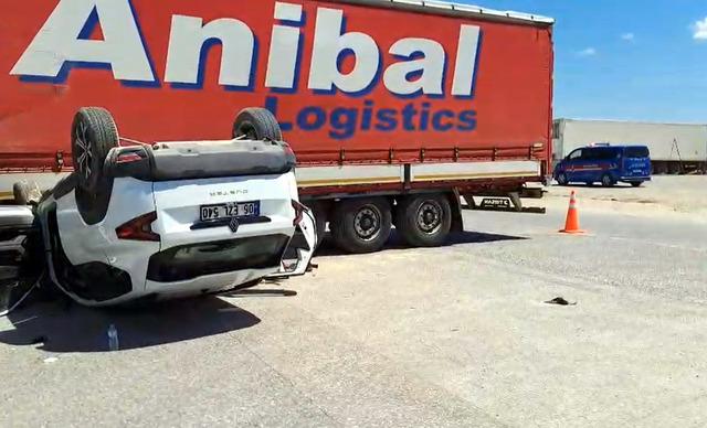 Edirne de otomobille TIR çarpıştı! Yaralılar var 6