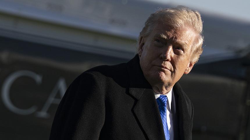 Trump&rsquo;tan H&uuml;rm&uuml;z paylaşımı: Petrol y&uuml;kl&uuml; gemiler boğazdan ayrılmaya başladı