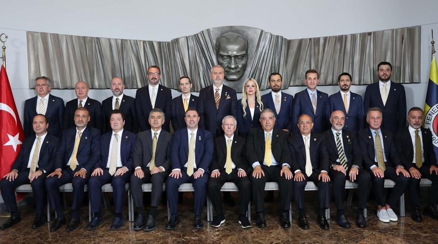 Fenerbah&ccedil;e Kul&uuml;b&uuml; Y&ouml;netim Kurulu'nda g&ouml;rev dağılımı yapıldı