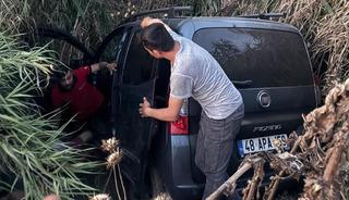 Kayıp şahsın kazada aracı ile sazlığa u&ccedil;tuğu ortaya &ccedil;ıktı