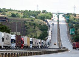 Kapıkule'de TIR kuyruğu 30 kilometreye çıktı
