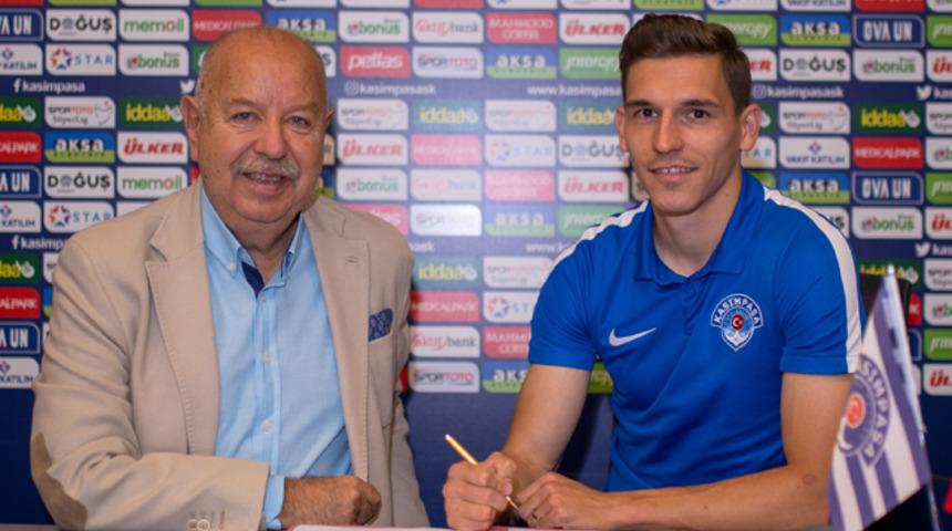 Kasımpaşa, David Pavelka ile 3 yıllık yeni sözleşme imzaladı