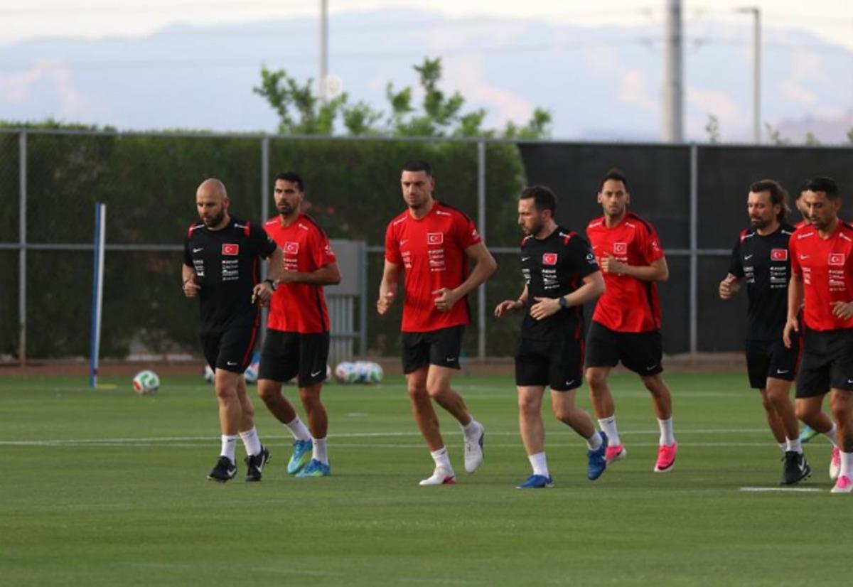 Milli Takım da Eren Elmalı ve Merih Demiral imaj değiştirdi! Sosyal medyanın gündemindeydi 2