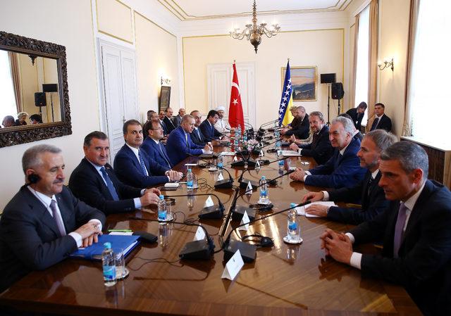 Avrupalı Türkler, Cumhurbaşkanı Erdoğan için Saraybosna'ya akın etti (3)
