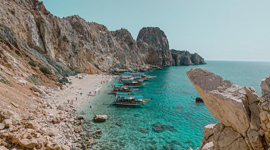 Maldivler değil T&uuml;rkiye! Yapay zekaya g&ouml;re T&uuml;rkiye'nin en temiz plajı