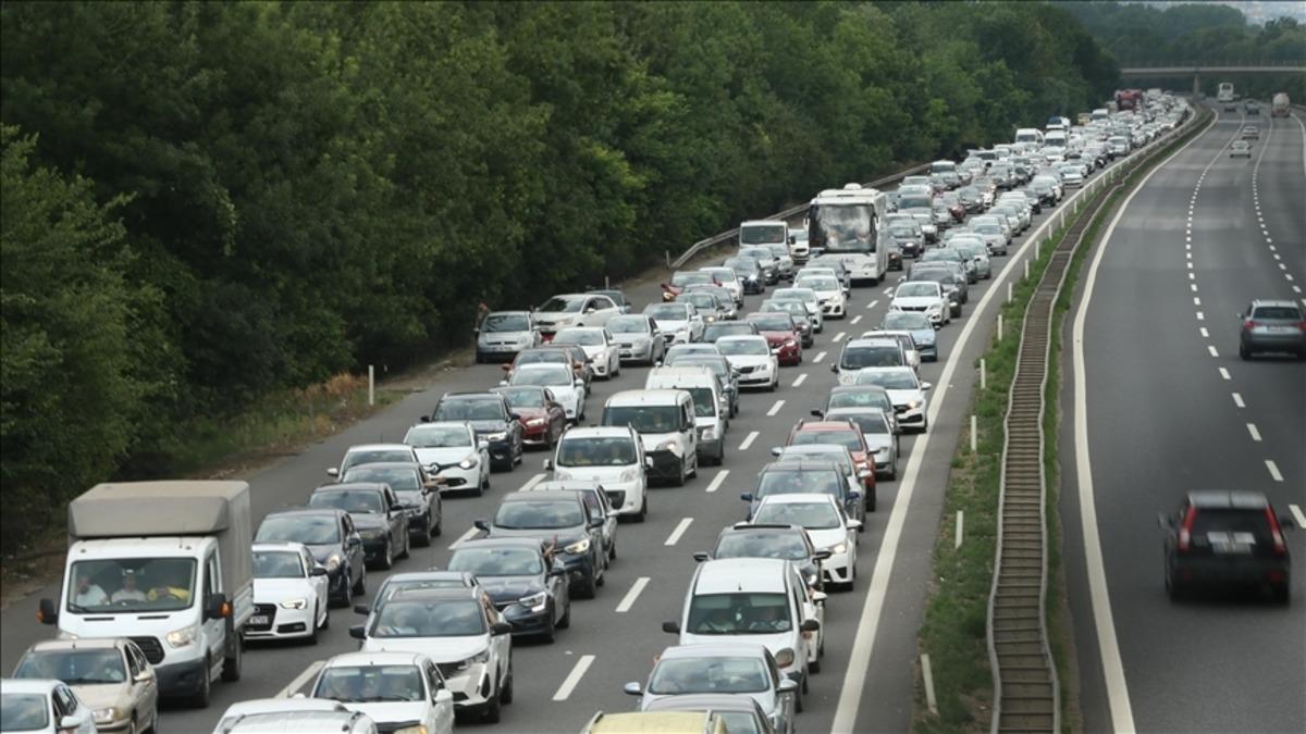 Trafikte sayı arttı, marka marka belli oldu (Renault, Volkswagen) 1