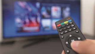 Seyirci atv'nin yaz dizisini beğendi! Reytingleri dikkat &ccedil;ekti