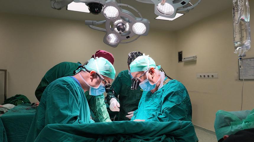 D&uuml;nyanın ilk 8'li &ccedil;apraz organ nakli, Malatya'da ger&ccedil;ekleşti
